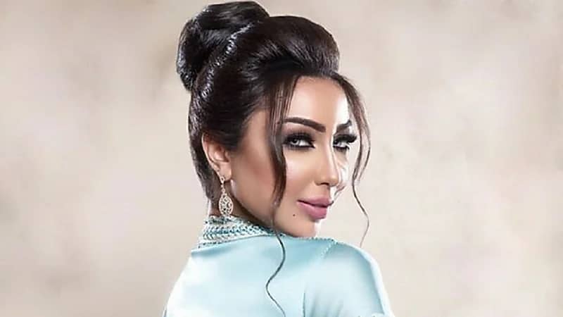 دينا بطمة تثير الجدل بخصر ملفت وملامح جديدة