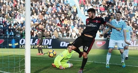 ميلان يكتسح سبال في الدوري الإيطالي