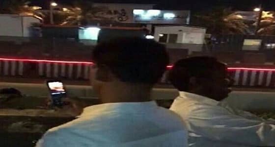 شعب المملكة يتحدى الحوثيين ويلتقط " سيلفي " مع الصواريخ الباليستية