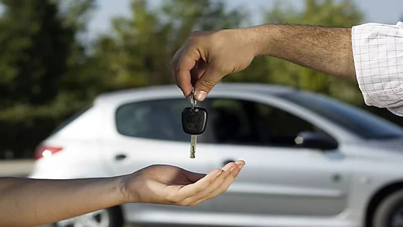 مختص: تجنب هذه الأخطاء الشائعة قبل شراء السيارة المستعملة.. فيديو