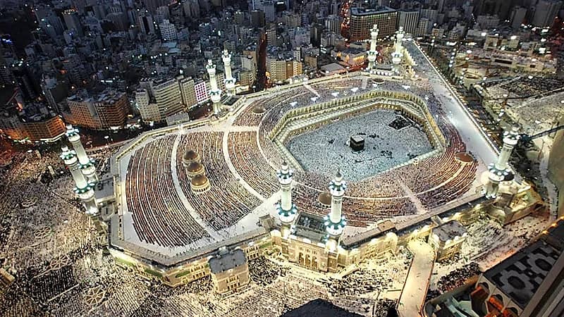 أقدم تسجيل صوتي للأذان في المسجد الحرام.. فيديو