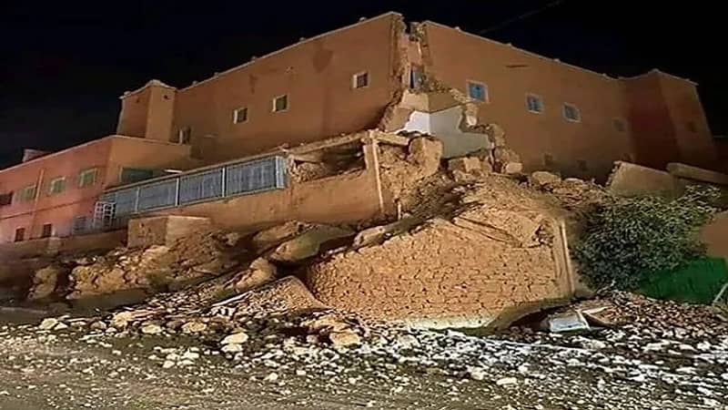 زلزال عنيف يضرب المغرب ويقتل مئات الأشخاص