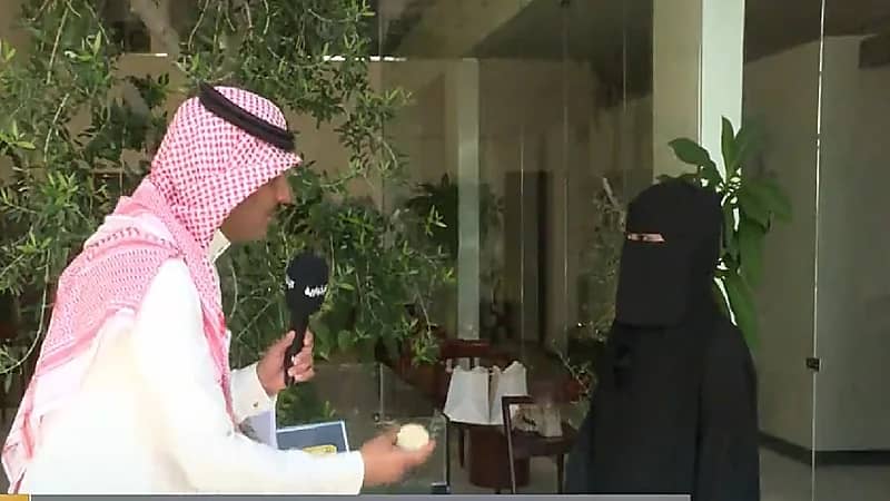 بالفيديو .. حرفية سعودية: دخل صناعة صابون زيت الزيتون يفوق 10 آلاف ريال