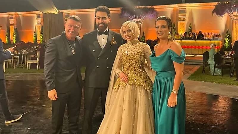 عبير الصغير تحتفل بخطوبتها بحضور نجوم السوشيال ميديا