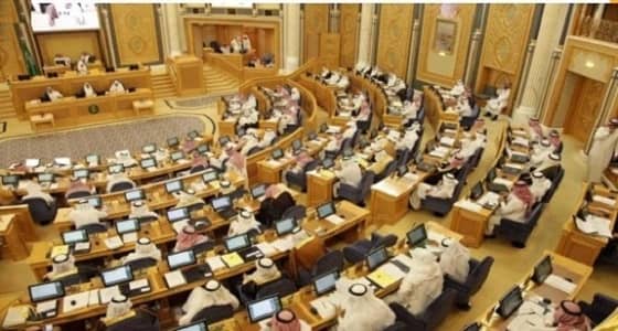 عضو شورى يعيد الجدل بشأن إغلاق المحال وقت الصلاة