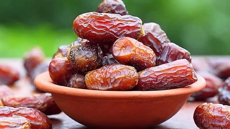 "النمر" يكشف متى يكون على مريض السكر الابتعاد عن التمر