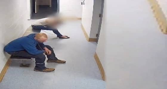 بالفيديو.. هروب لص من مركز شرطة بطريقة ذكية