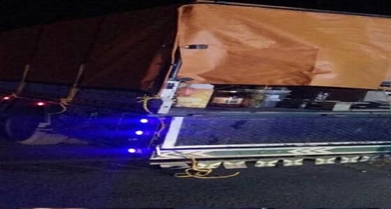 ضبط قائد مركبة يحمل 52 كرتونا من حبوب البريكس