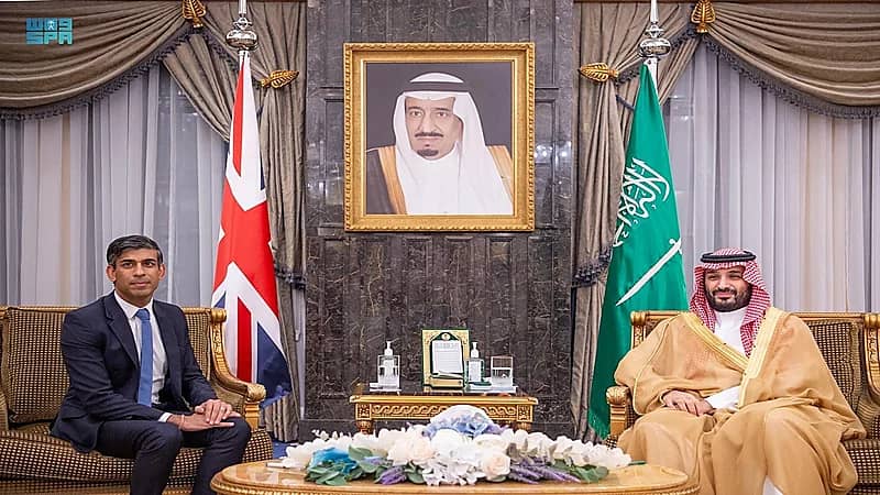 ولي العهد يؤكد لسوناك: استهداف المدنيين في غزة جريمة شنيعة واعتداء وحشي
