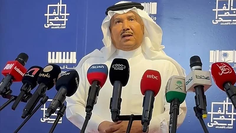 محمد عبده‬⁩ ينصح المواهب الشابة بقراءة القرآن الكريم .. فيديو