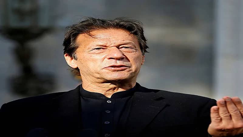 عمران خان: أدير مؤسسة خيرية ومستشفيين للفقراء..والدعاوى المقامة ضدي زائفة