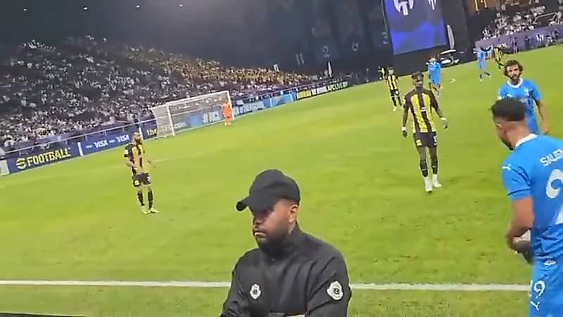 مدالله يرد على جماهير الهلال .. فيديو