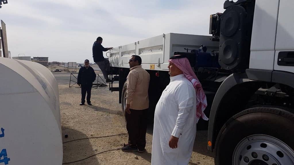 إزالة ملوثات بصرية وهياكل بشوارع " غرب الدمام "