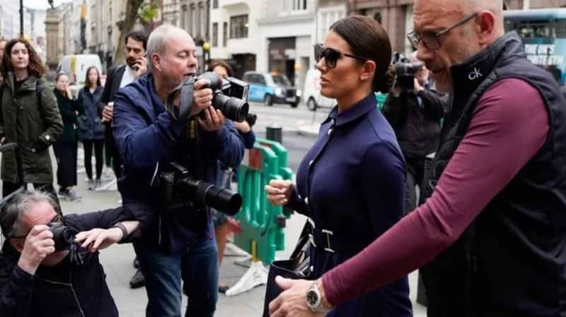 اتهامات لزوجة فاردي بتسريب أسرار رياض محرز