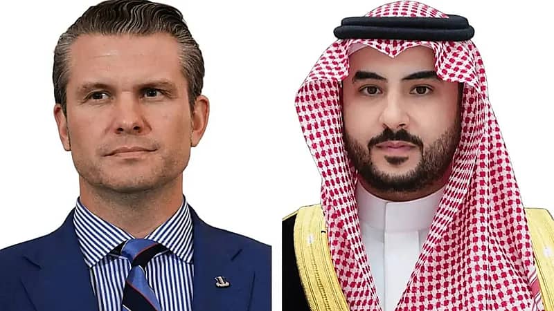 وزير الدفاع ونظيره الأمريكي يناقشان تعزيز التعاون والشراكة الدفاعية