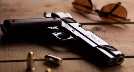 قانون يجيز تسليح المعلمين وموظفي المدارس