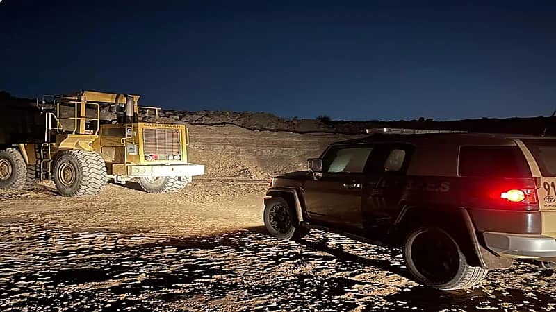 ضبط مقيم لاستغلاله الرواسب في مكة المكرمة