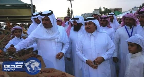 محافظ العقيق يدشن مهرجان التمور الأول