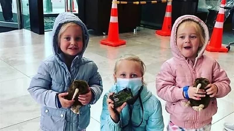 طبيبة تقتل أطفالها الثلاثة في ظروف غامضة