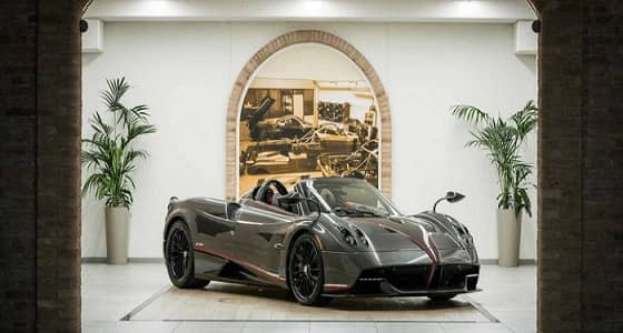 باجاني تتعاون مع Dainese لتقديم هوايرا رودستر بسقف قماشي ثوري