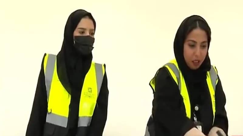 شاهد.. مهندسات يعملن في المشاعر المقدسة لتطوير البنية التحتية لاستقبال موسم الحج