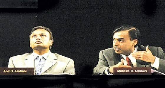 بعد صراع بينهما.. أغنى رجل في الهند يشتري الأعمال التجارية لشقيقه