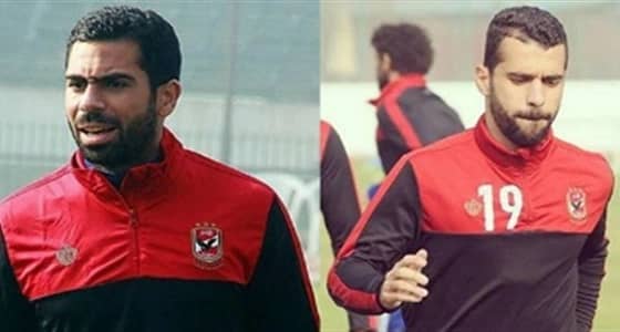 جماهير الأهلي المصري تصب غضبها على لاعبيها لرفض التجديد للنادي