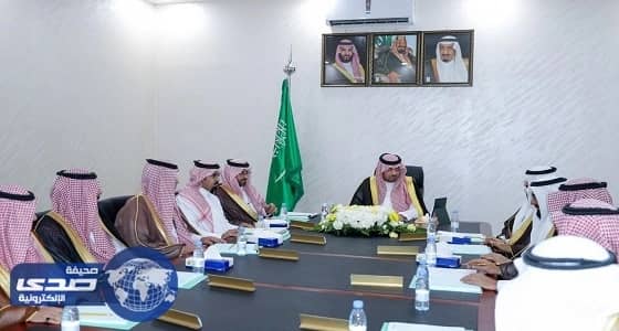 أمير الشمالية يوجه الإدارات الخدمية بمتابعة المشروعات ووضع الحلول العاجلة لمعوقات العمل