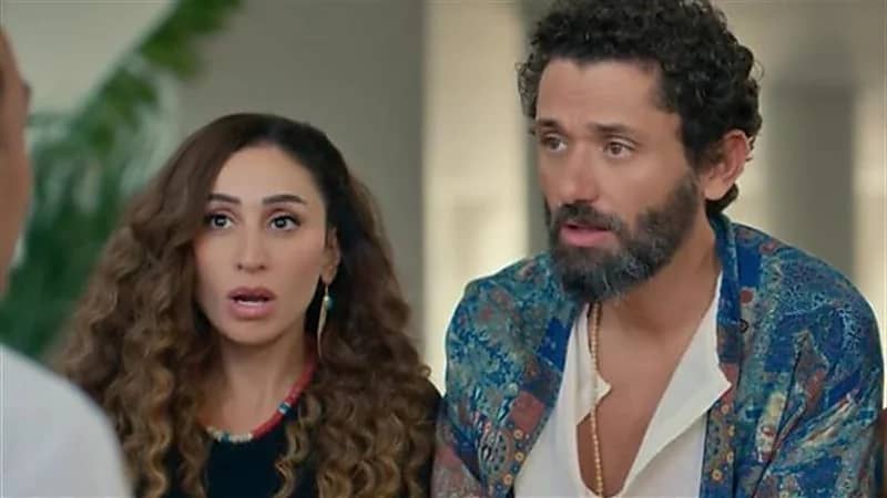 دينا الشربيني ترد على شائعات توقف تصوير فيلمها مع كريم محمود عبدالعزيز.. فيديو