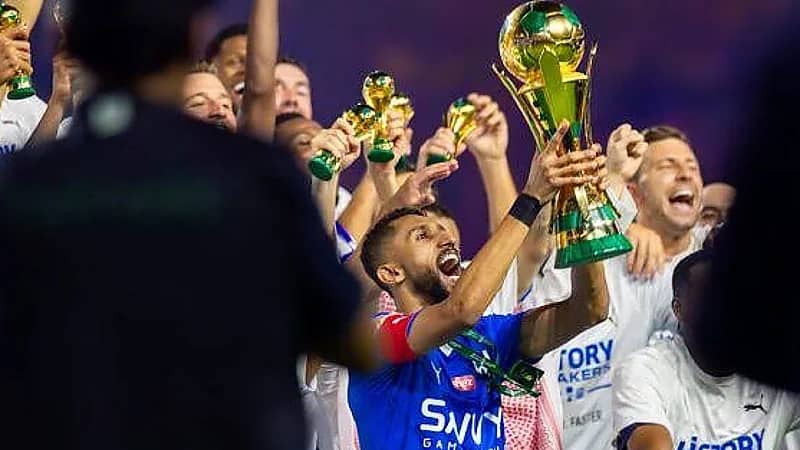 ‎سلمان الفرج يُغلق حسابه على انستغرام والجماهير تتساءل