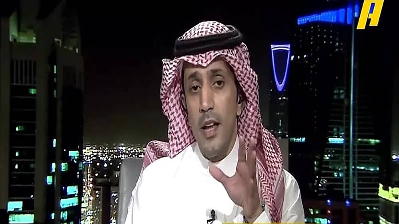 تعليق الزلال على متابع يرى أن الهلال سيخسر (فيديو)