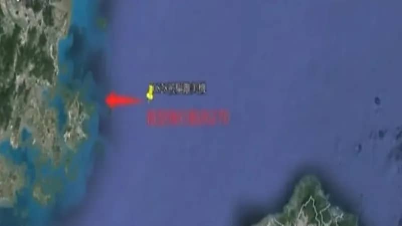 شاهد.. طائرة حربية أمريكية تدخل المجال الجوي لشرق الصين