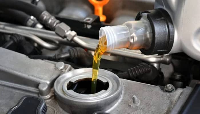 علامات تدل على تلف زيت المحرك وضرورة تغييره