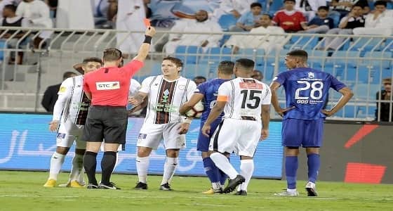 الانضباط: إيقاف وتغريم لاعب الشباب " سيلفا " 10 آلاف ريال