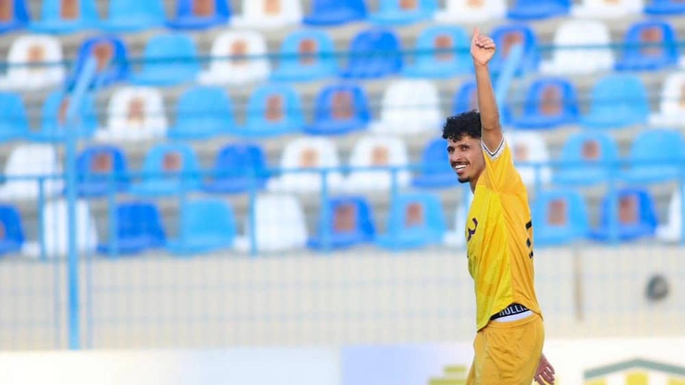 فرحان العازمي ينهي برنامجه التأهيلي ويدرس عروضًا للانتقال في الشتوية