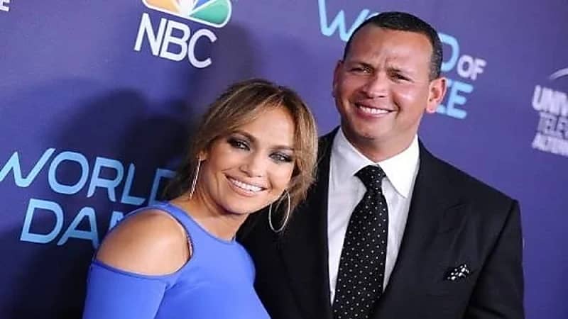 جينيفر لوبيز تنفصل عن خطيبها أليكس رودريغيز