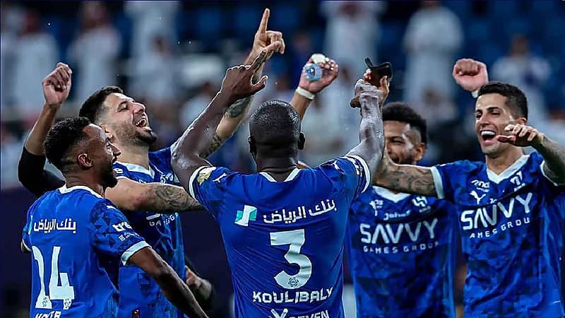 الهلال يطالب الاستقطاب بمحترف عالمي فئة A