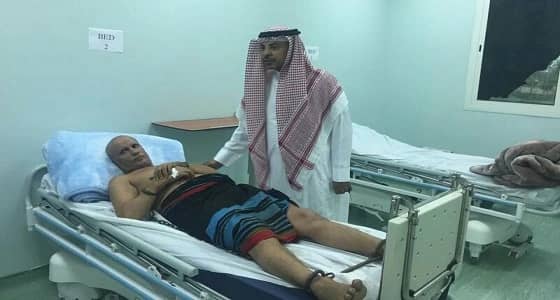 " عمل جازان " يفك قيود الشخص المكبل بالسلاسل في صهاليل ويسلمه للصحة النفسية