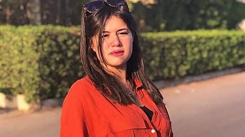 تفاصيل تعرض فنانة مصرية شهيرة للسرقة داخل أحد المولات 