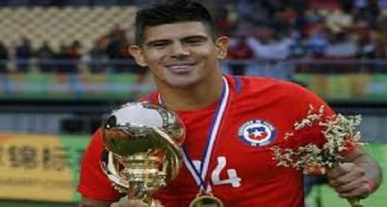 بافيز يدافع عن بيتزي بعد اتهامه بالخيانة في المنتخب التشيلي