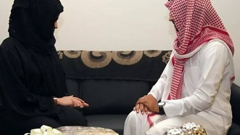 إنهاء معاناة فتاة منعها والدها وعمها من الزواج بالرياض