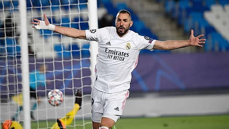 إدارة ريال مدريد تحدد خليفة بنزيما