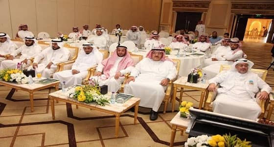 بالصور.. " البيئة " تطلق حملة توعوية بالمنتجات العضوية