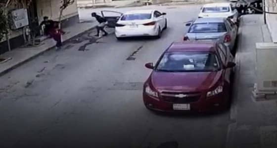تفاصيل جديدة في واقعة مطاردة طفلين بساطور بالرياض