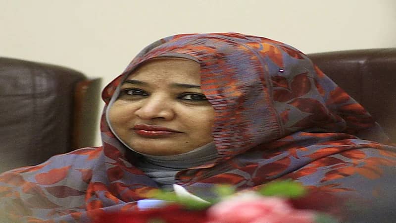 مصادرة أملاك زوجة البشير بعد اتهامها بـ"الثراء الحرام"