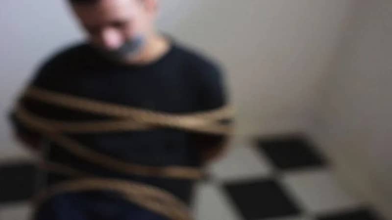 فتاة تخطف عشيقها السابق لابتزازه