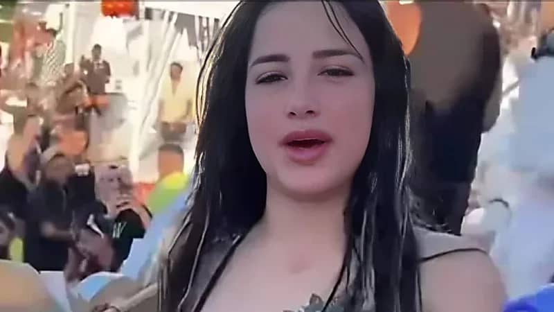 حبس راقصة الساحل الشمالي عامين بتهمة الفسق والفجور