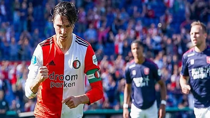 النصر يخطط لضم نجم هولندي بديلاً عن أمرابط