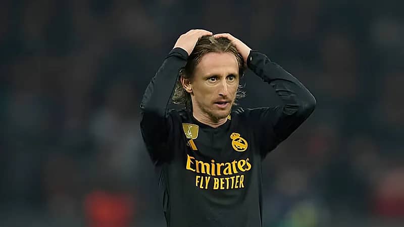 مودريتش يقترب من الأهلي .. فيديو