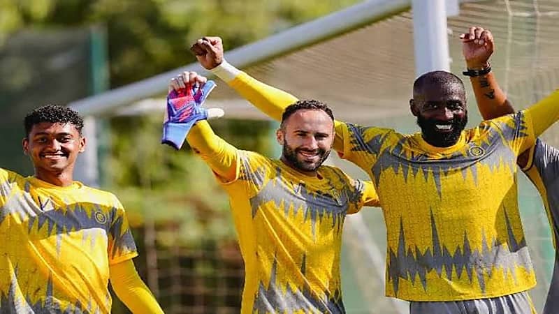 إدارة النصر تنهي ملف مقدمات عقود اللاعبين